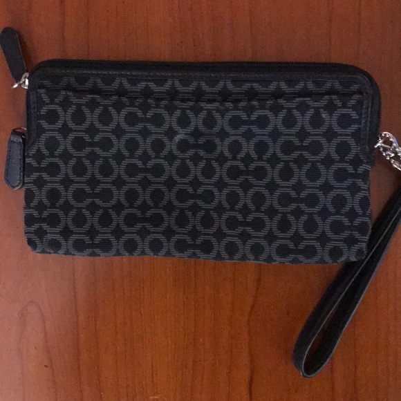 Coach Wristlet/Wallet - Picture 2 of 8